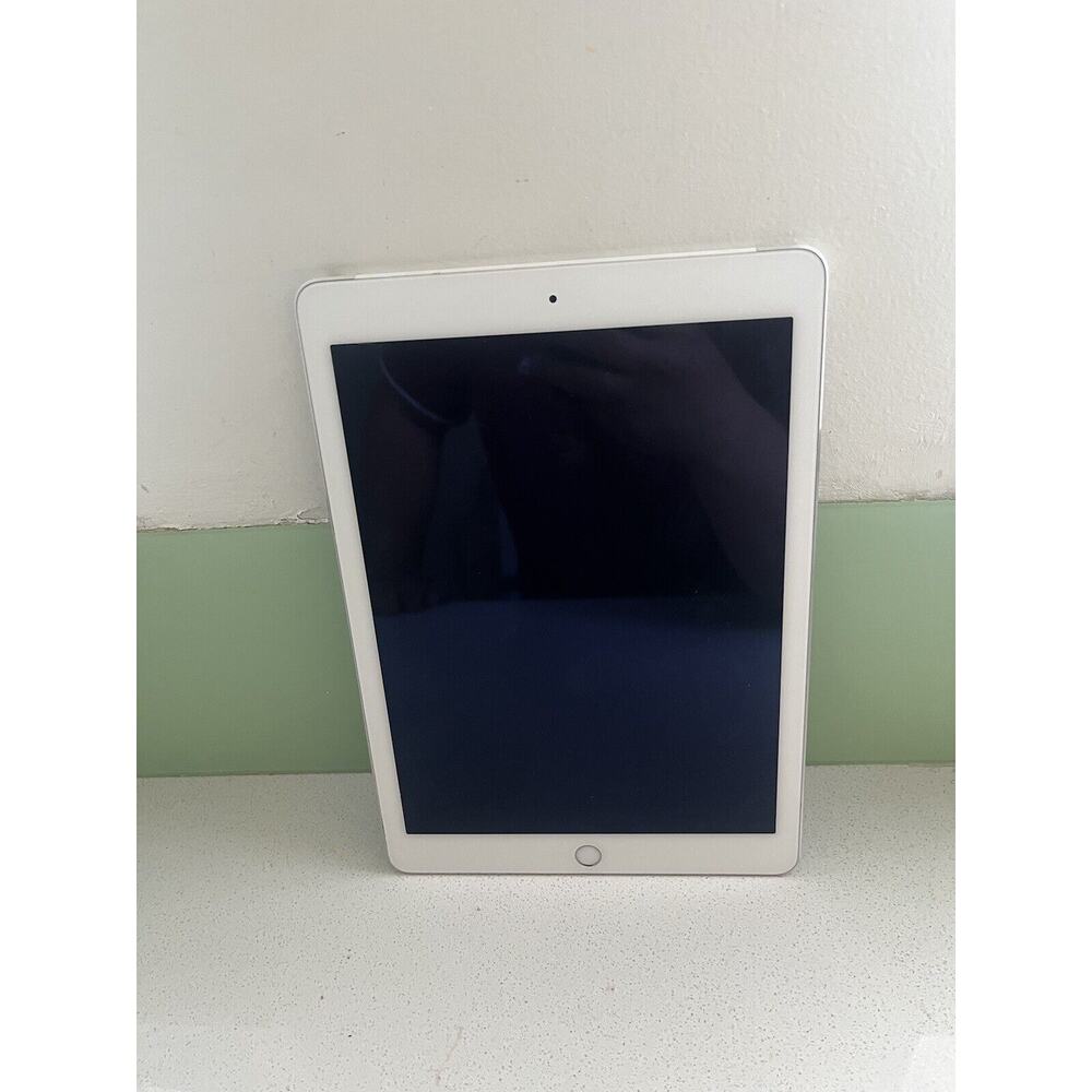 Apple iPad Air 2 Wi-Fi/Cellular A1567 *For Parts*